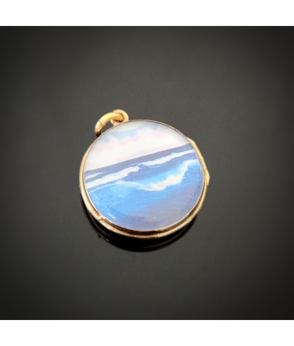 Edwardian Bevelled Rock Crystal Photo Locket in 14k Gold Edwardian Bevelled Rock Crystal Photo Locket in 14k Gold