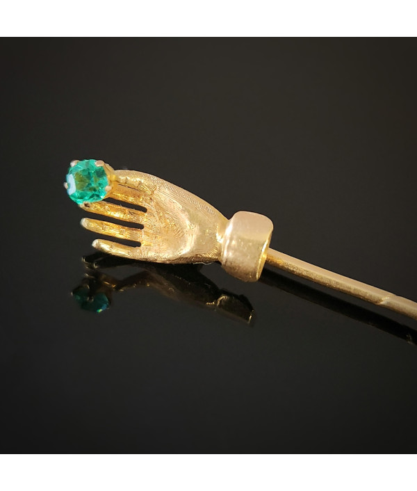 Victorian 15ct Gold Glove Hand Stickpin with Emerald Paste