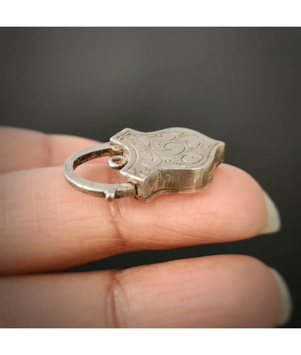 Sterling Silver Engraved Padlock Charm Pendant Sterling Silver Engraved Padlock Charm Pendant