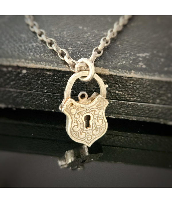 Sterling Silver Engraved Padlock Charm Pendant Sterling Silver Engraved Padlock Charm Pendant