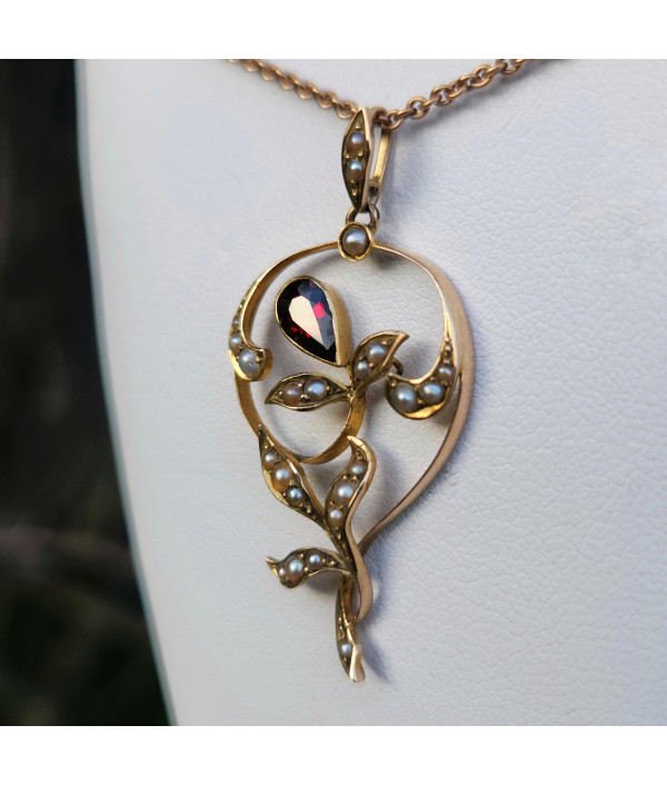 Art Nouveau Garnet and Seed Pearl Pendant in 9k Yellow Gold Art Nouveau Garnet and Seed Pearl Pendant in 9k Yellow Gold