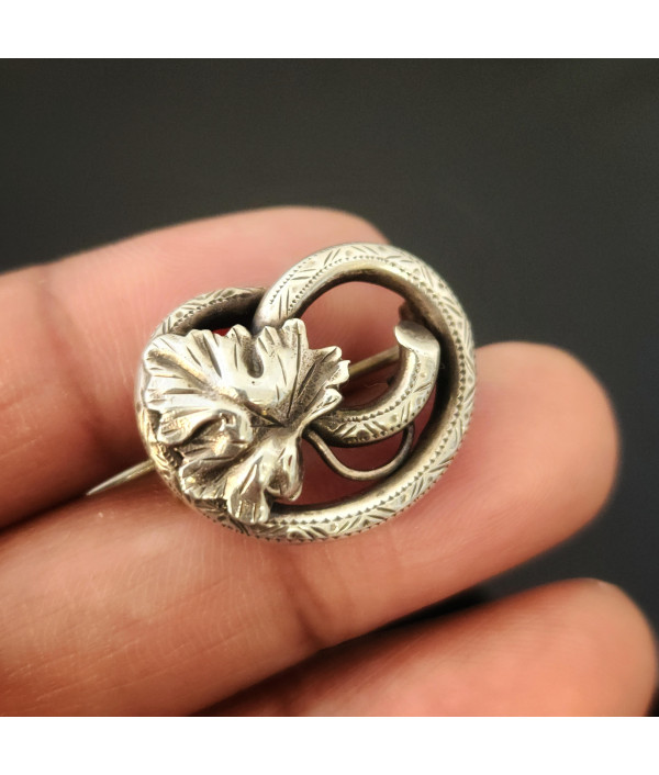 Victorian Silver Knot with Oak Leaf Brooch Victorian Silver Knot with Oak Leaf Brooch