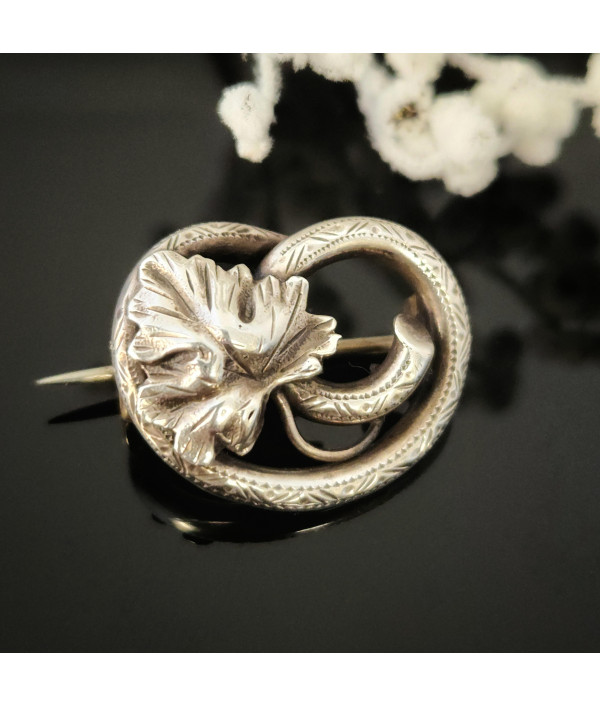 Victorian Silver Knot with Oak Leaf Broo...