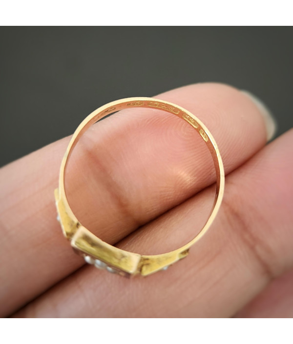 Antique Victorian Black Enamel & Seed Pearls Mourning Ring in 15ct Gold - Birmingham 1876 Antique Victorian Black Enamel & Seed Pearls Mourning Ring in 15ct Gold - Birmingham 1876