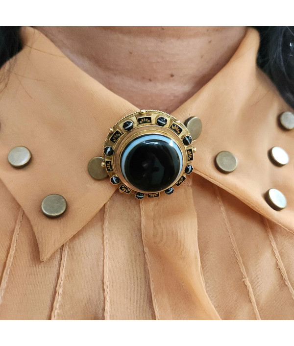 Victorian Banded Agate Target Brooch in 15k Gold Victorian Banded Agate Target Brooch in 15k Gold