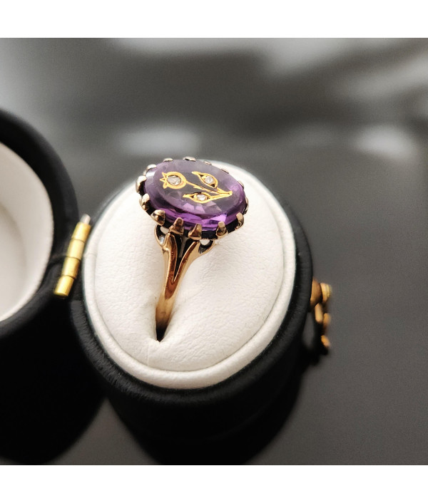 Victorian Rose of Sharon Amethyst And Rose-Cut Diamond Ring in 18K Gold Victorian Rose of Sharon Amethyst And Rose-Cut Diamond Ring in 18K Gold