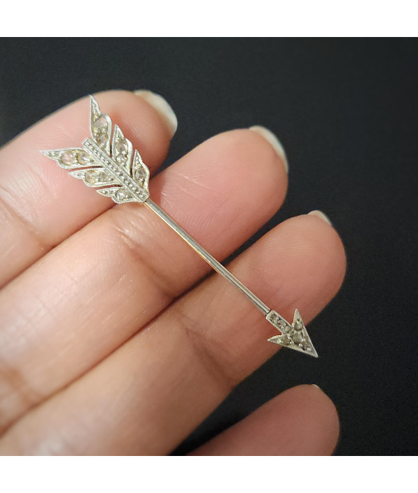 Art Deco Diamond Arrow Jabot Pin in 18ct Gold and Platinum Art Deco Diamond Arrow Jabot Pin in 18ct Gold and Platinum