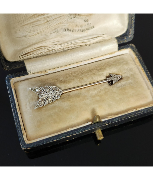 Art Deco Diamond Arrow Jabot Pin in 18ct Gold and Platinum Art Deco Diamond Arrow Jabot Pin in 18ct Gold and Platinum