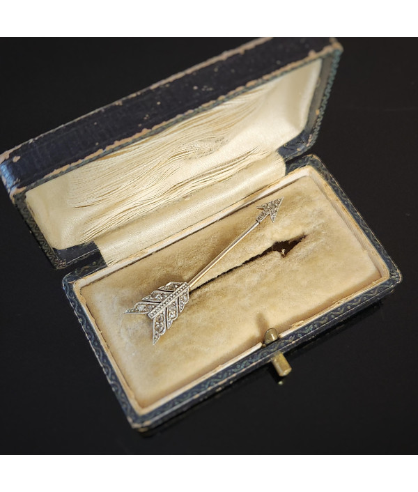Art Deco Diamond Arrow Jabot Pin in 18ct Gold and Platinum Art Deco Diamond Arrow Jabot Pin in 18ct Gold and Platinum