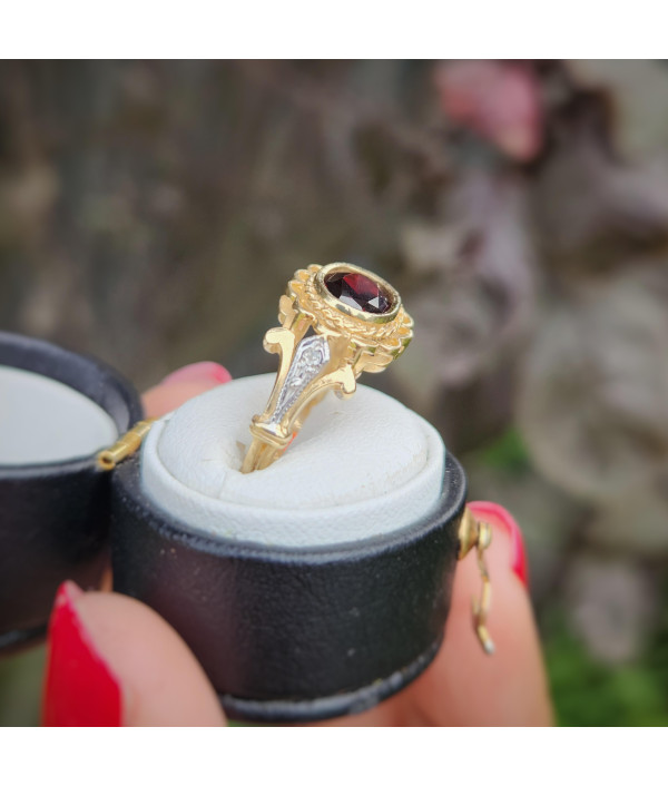 Vintage 9ct Gold Garnet And Diamond Ring – Birmingham 1987