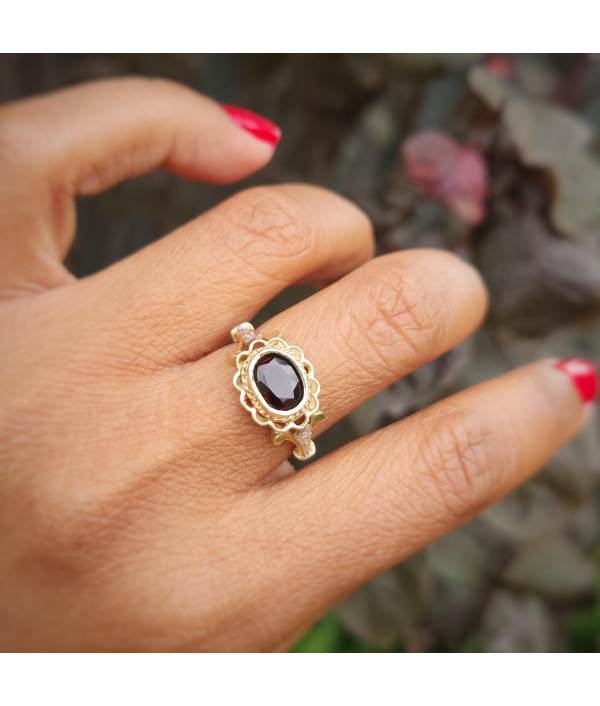Vintage 9ct Gold Garnet And Diamond Ring – Birmingham 1987