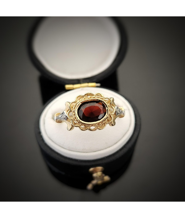 Vintage 9ct Gold Garnet And Di...