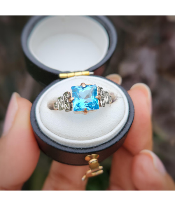 Art Deco 9ct Rose Gold And Platinum Swiss Blue Topaz Ring Art Deco 9ct Rose Gold And Platinum Swiss Blue Topaz Ring