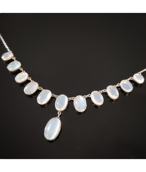 Edwardian Silver Moonstone Necklace with Graduated Bezel-Set Cabochons Edwardian Silver Moonstone Necklace with Graduated Bezel-Set Cabochons