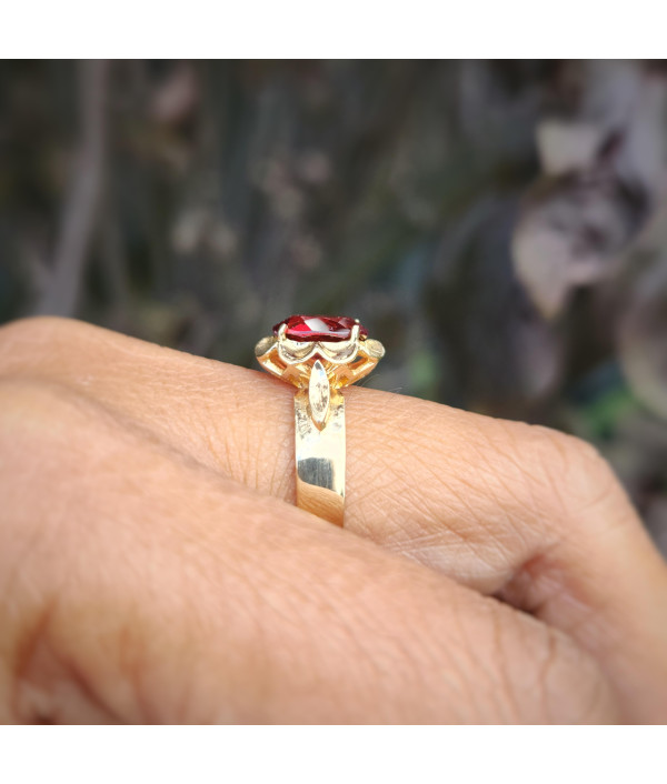Vintage Garnet Solitaire Ring in 9ct Gold - circa 1950s – 1970s, 1.81ct Vintage Garnet Solitaire Ring in 9ct Gold - circa 1950s – 1970s, 1.81ct