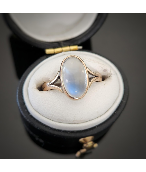 Early 20th Century Moonstone R...
