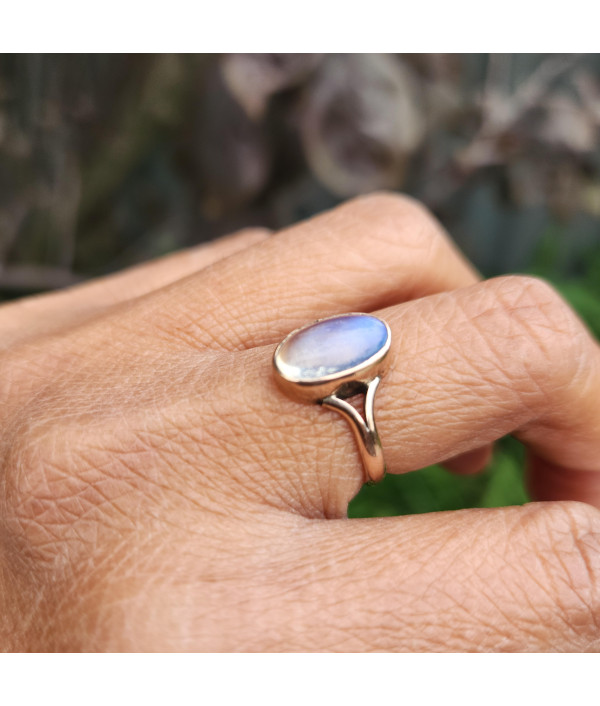 Early 20th Century Moonstone Ring in 9ct Rose Gold Early 20th Century Moonstone Ring in 9ct Rose Gold