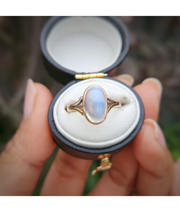 Early 20th Century Moonstone Ring in 9ct Rose Gold