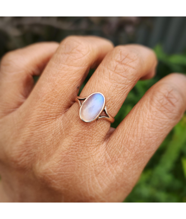 Early 20th Century Moonstone Ring in 9ct Rose Gold Early 20th Century Moonstone Ring in 9ct Rose Gold