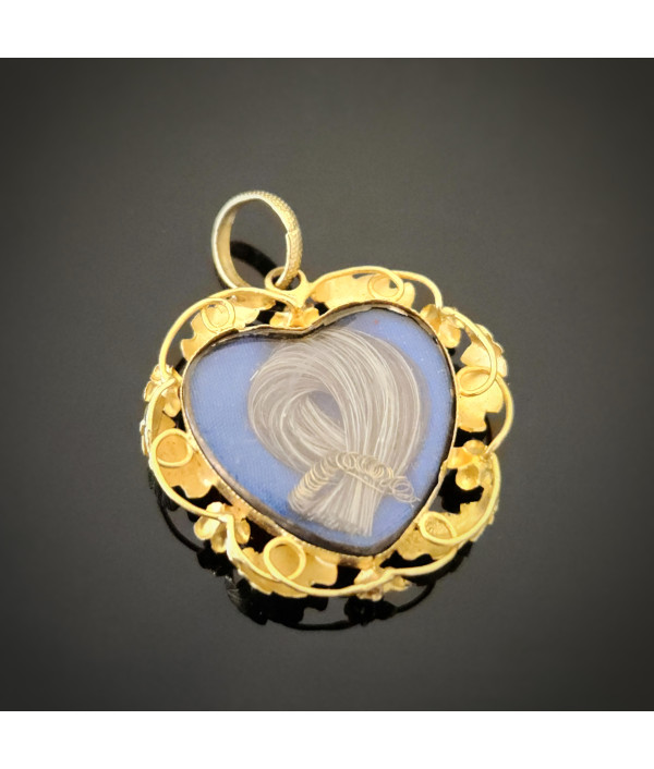 Victorian 18ct Gold Mourning Pendant – "Remember Me" with Hairwork and Blue Silk Victorian 18ct Gold Mourning Pendant – "Remember Me" with Hairwork and Blue Silk