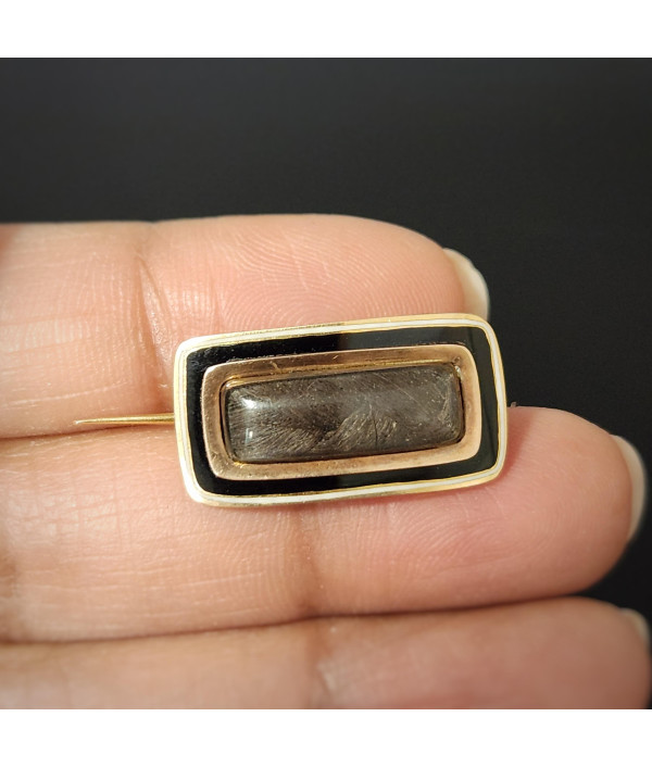 Victorian Mourning Brooch with Hairwork And Enamel in Low Karat Gold