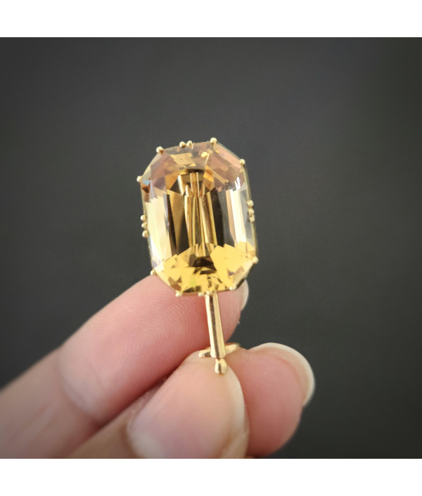 Victorian 18ct Gold Citrine Brooch – c.1860s–1880s Victorian 18ct Gold Citrine Brooch – c.1860s–1880s