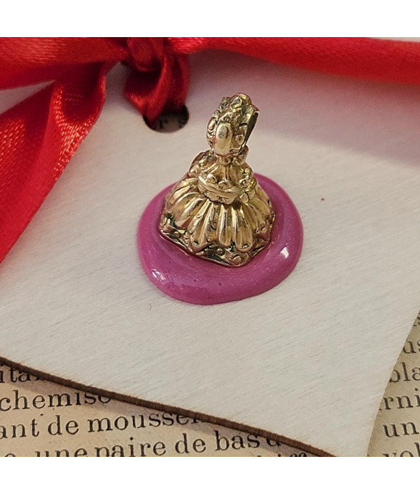 Antique Victorian Fob Seal in Gold Case | “Silence” with Engraved Owl | c.1850 Antique Victorian Fob Seal in Gold Case | “Silence” with Engraved Owl | c.1850