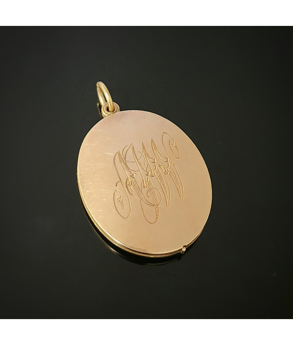 Antique 15ct Gold Monogrammed Photo Locket – Late Victorian to Edwardian Era