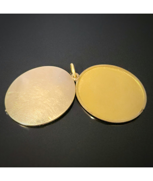 Antique 15ct Gold Monogrammed Photo Locket – Late Victorian to Edwardian Era