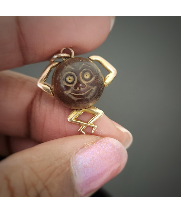 Antique 1915 Touch Wood Charm in 9ct Yellow Gold – WWI Era Good Luck Talisman
