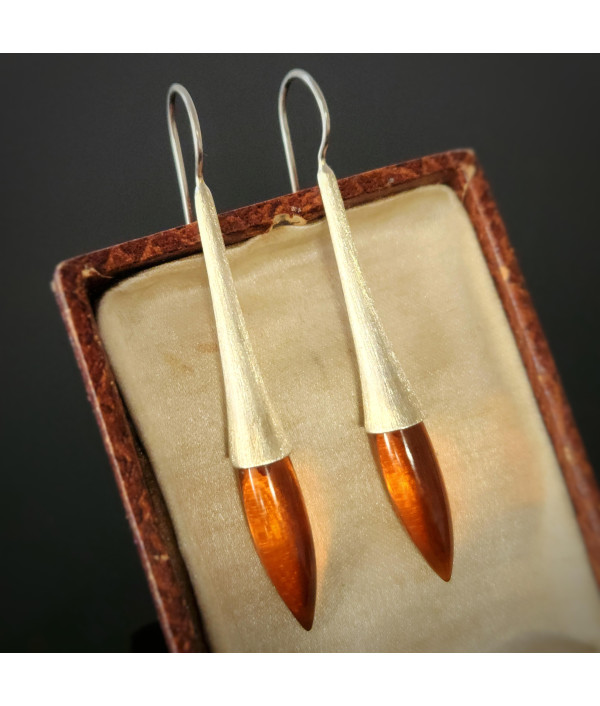 Modernist Amber Drop Earrings in Gold-Wa...