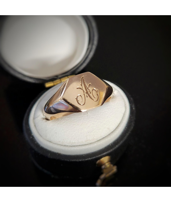 Antique 9ct Rose Gold Hexagonal Signet Ring – Engraved A Antique 9ct Rose Gold Hexagonal Signet Ring – Engraved A