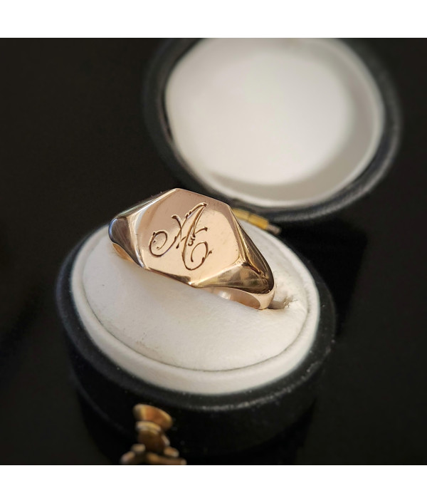 Antique 9ct Rose Gold Hexagonal Signet Ring – Engraved A Antique 9ct Rose Gold Hexagonal Signet Ring – Engraved A
