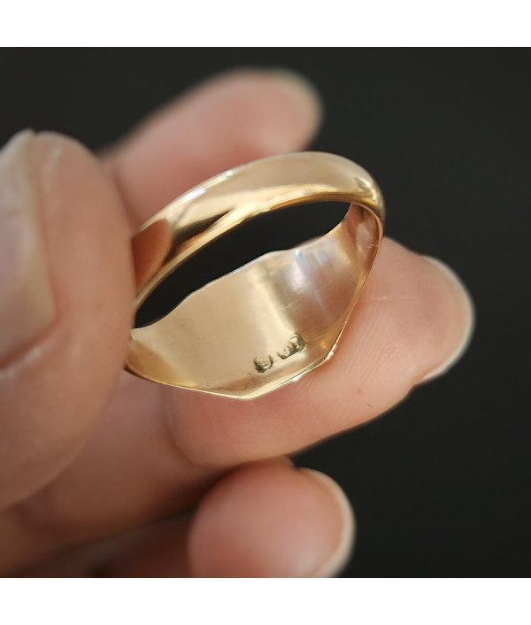 Antique 9ct Rose Gold Hexagonal Signet Ring – Engraved A Antique 9ct Rose Gold Hexagonal Signet Ring – Engraved A