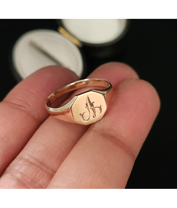 Antique 9ct Gold Hexagonal Signet Ring – Engraved A Circa 1910 Antique 9ct Gold Hexagonal Signet Ring – Engraved A Circa 1910
