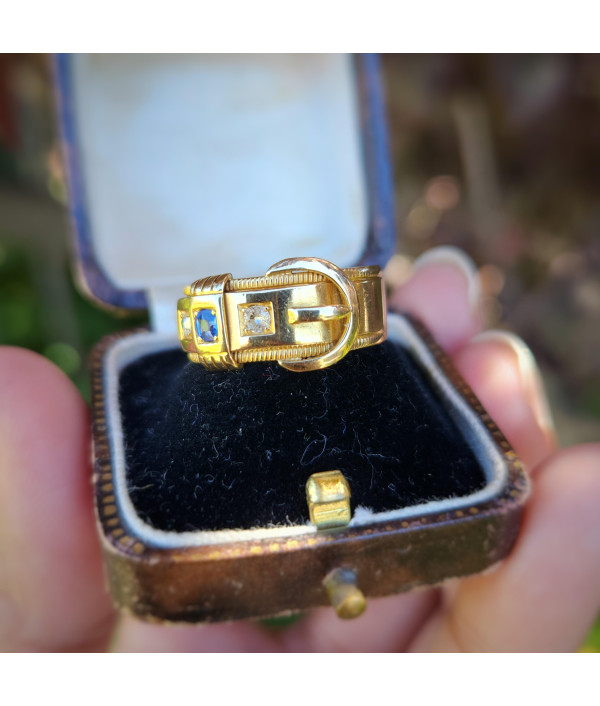 Antique Victorian Belt Buckle Ring – 18ct Gold, Birmingham 1854 Antique Victorian Belt Buckle Ring – 18ct Gold, Birmingham 1854