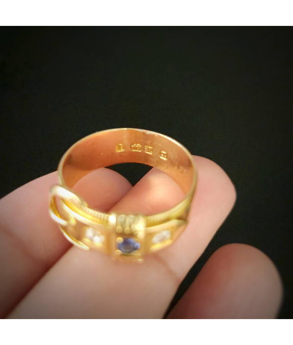 Antique Victorian Belt Buckle Ring – 18ct Gold, Birmingham 1854 Antique Victorian Belt Buckle Ring – 18ct Gold, Birmingham 1854