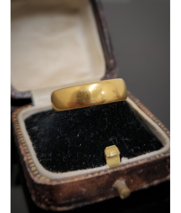 Victorian 22ct Gold Wedding Band — Birmingham 1899 Victorian 22ct Gold Wedding Band — Birmingham 1899