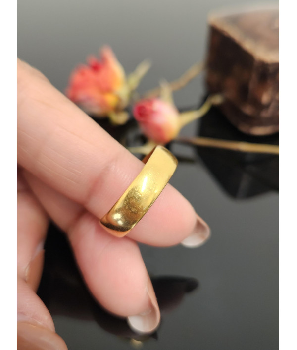 Victorian 22ct Gold Wedding Band — Birmingham 1899 Victorian 22ct Gold Wedding Band — Birmingham 1899