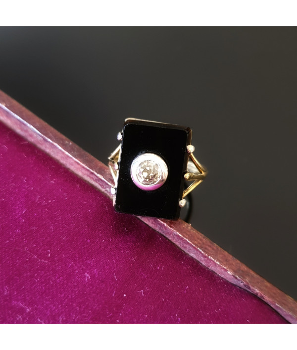 SOLD! Art Deco Onyx and Diamond Ring in 18K Gold SOLD! Art Deco Onyx and Diamond Ring in 18K Gold