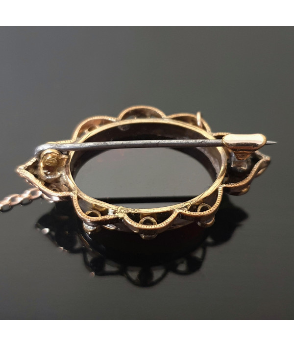 Early 20th Century Garnet Brooch with Diamond and Pearls in 18K