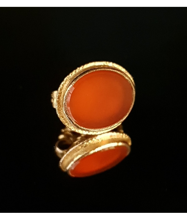 Victorian Carnelian Fob Seal Pendant Charm in 9K Yellow Gold 