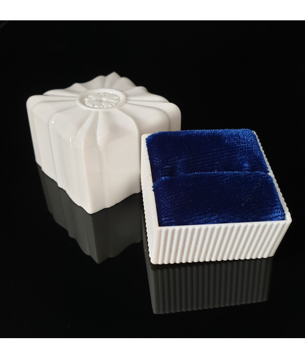 Art Deco Celluloid Ring Display Box with...