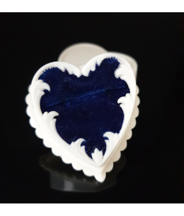 ART DECO HEART SHAPED CELLULOID RING DIS...