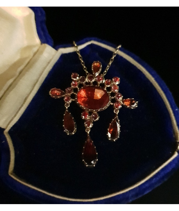 Reserved! Georgian Flat-cut Garnet Brooc...
