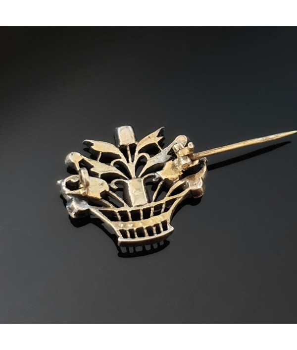 Victorian Giardinetti Brooch in Silver and Paste Victorian Giardinetti Brooch in Silver and Paste