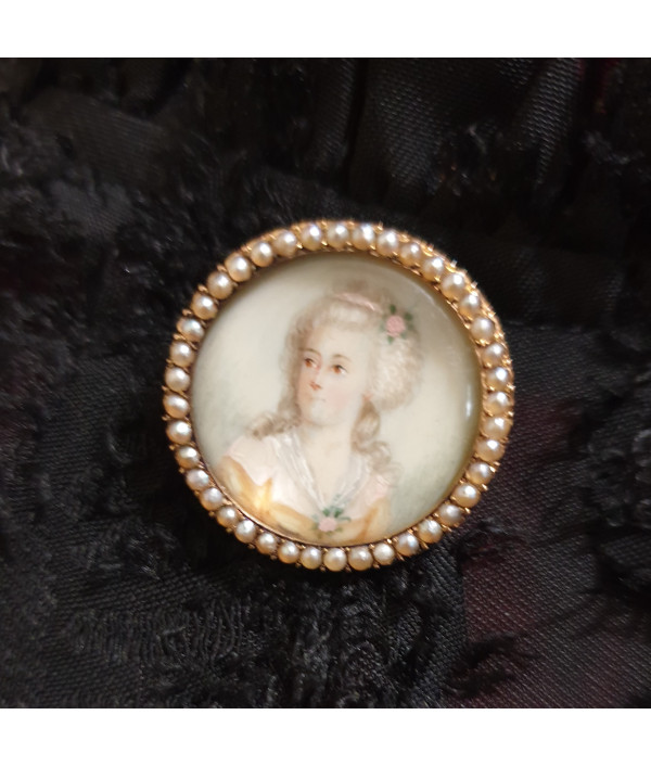 Georgian Miniature Portrait Brooch in 18K Georgian Miniature Portrait Brooch in 18K